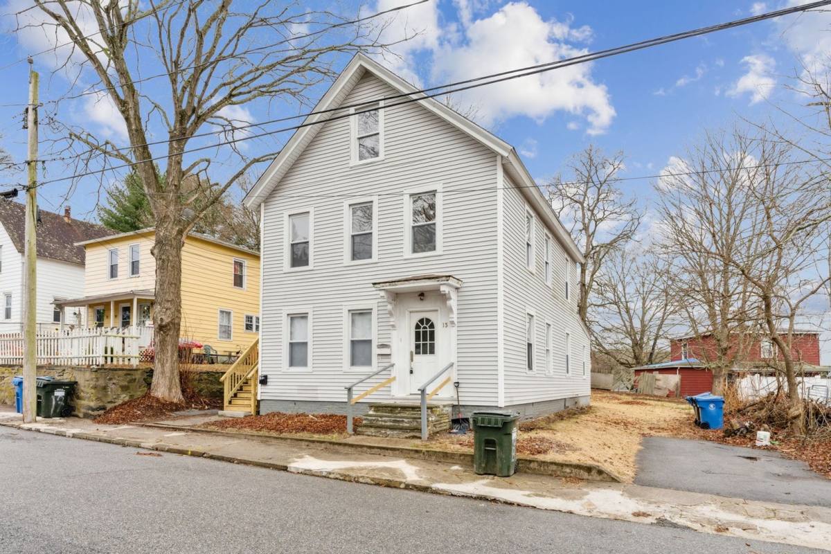 Apartment for rent at 13 Ward St #2, Norwich, CT 06360