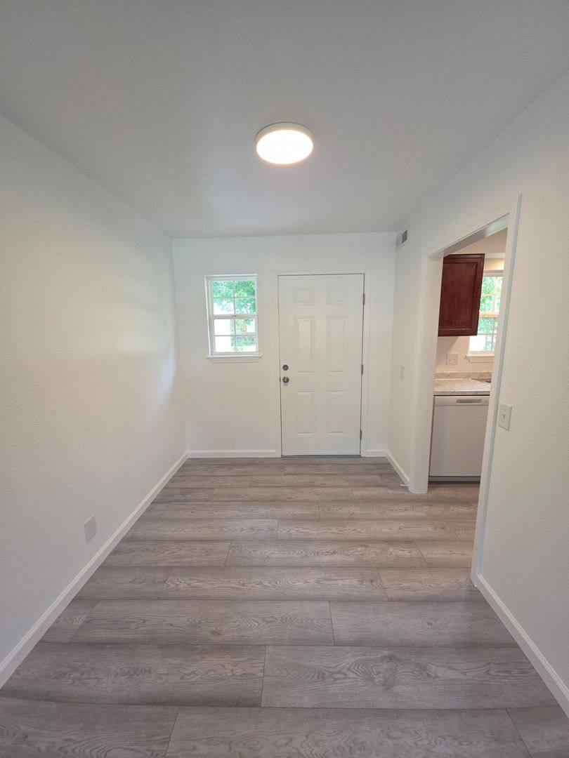 Apartment for rent at 1300 - 1306 N Greenwich, Russellville, AR 72801