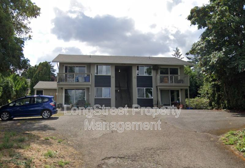 Apartment for rent at 412 Pearl St, Oregon City, OR 97045