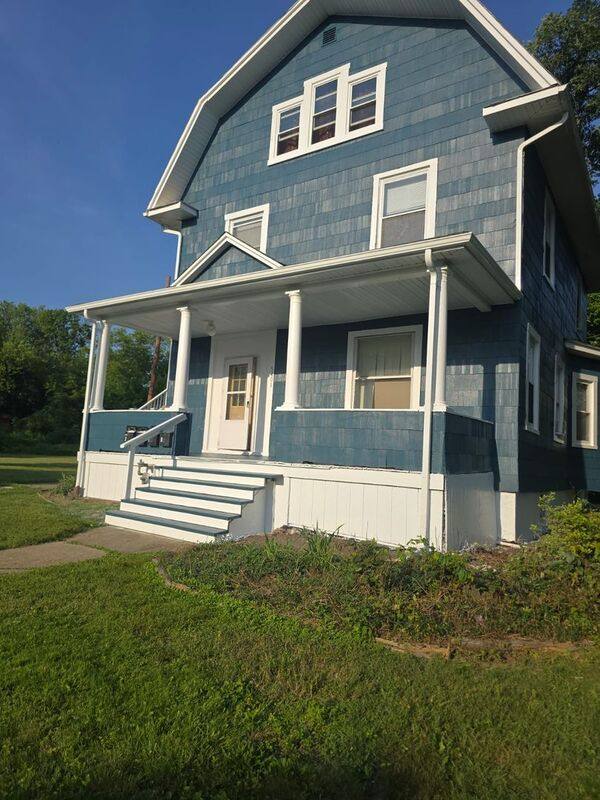 Apartment for rent at 5401 Catalpha Rd #3, Baltimore, MD 21214