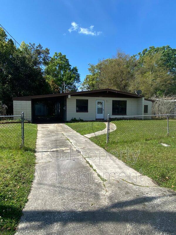 House for rent at 8952 Castle Blvd #1, Jacksonville, FL 32208