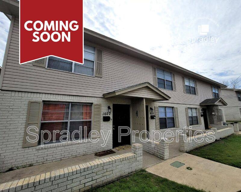 Townhouse for rent at 1023 N Wall St, Belton, TX 76513