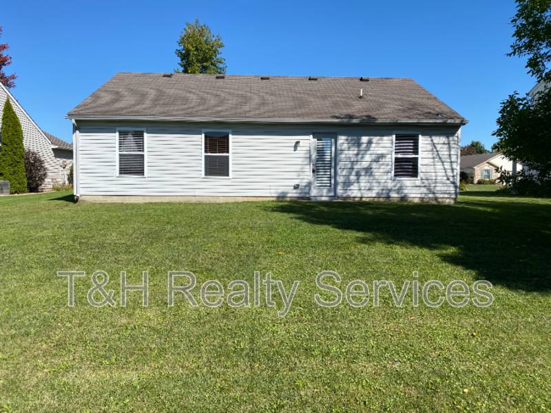 House for rent at 1647 Sweetwater Lane, Greenfield, IN 46140