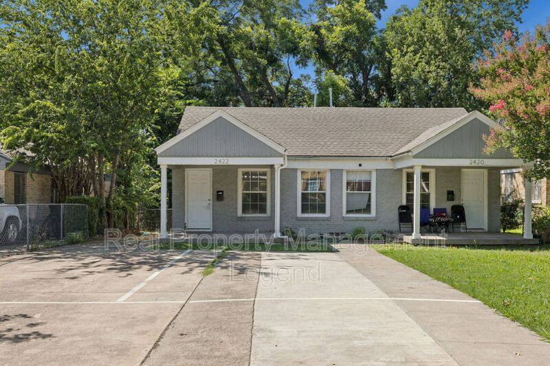 House for rent at 2422 Roanoke Ave, Dallas, TX 75235