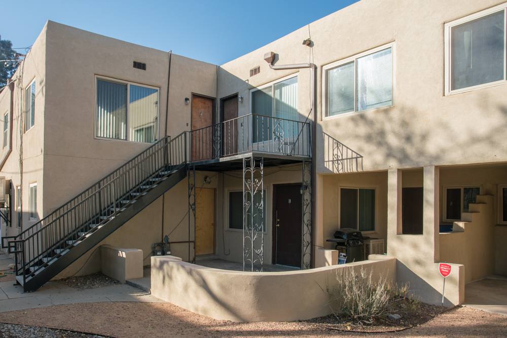 Apartment for rent at 420 Jefferson St NE, Albuquerque, NM 87108