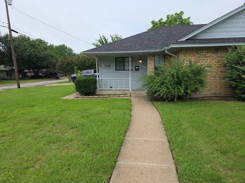 308 Floyd St, Waxahachie, TX 75165