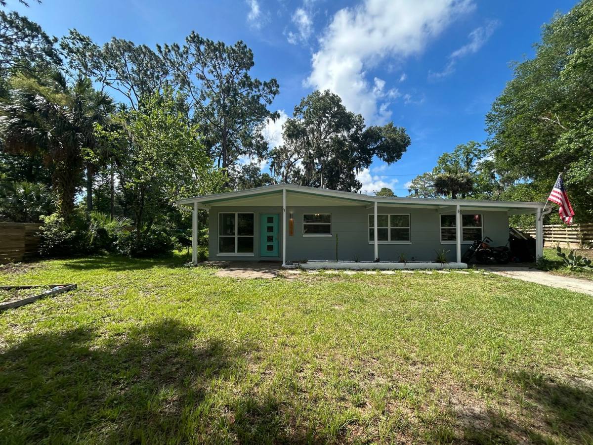 House for rent at 1215 NE 21st Ave, Gainesville, FL 32609
