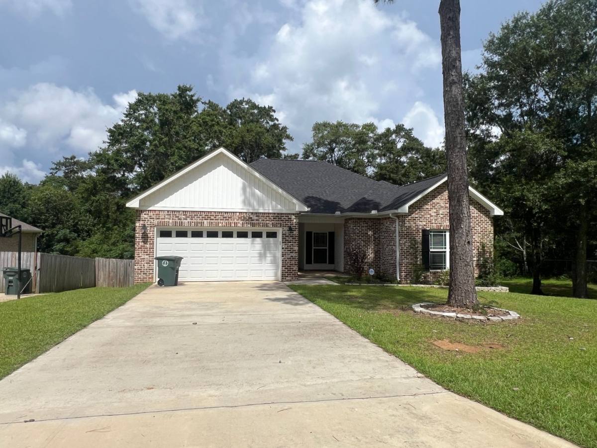 House for rent at 112 Bellwood Trail, Enterprise, AL 36330