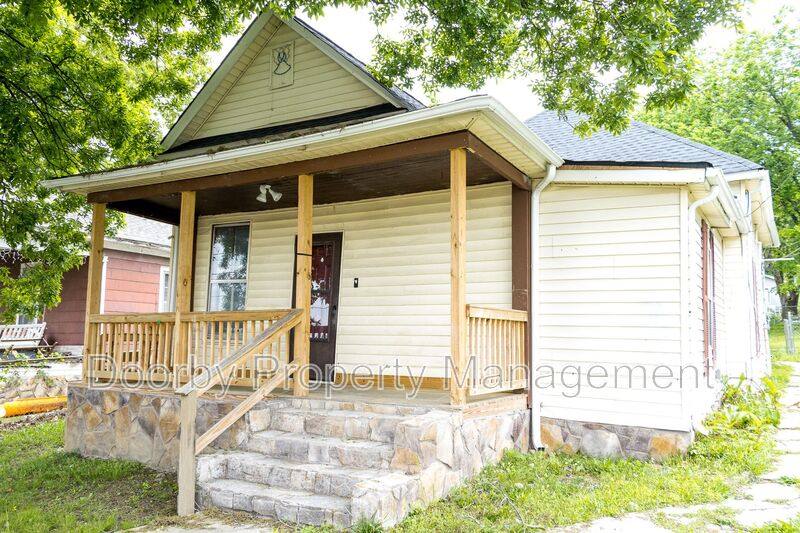 House for rent at 4902 13th Ave, Chattanooga, TN 37407