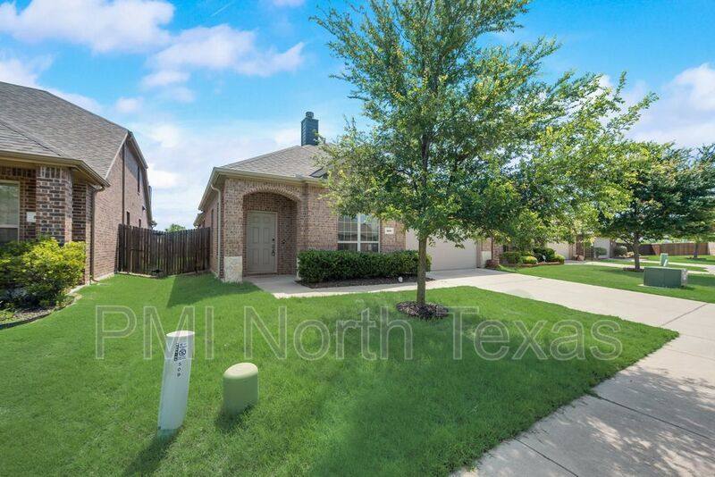 House for rent at 509 Hideaway Rd, McKinney, TX 75072
