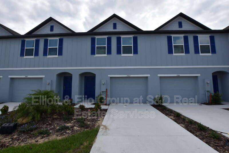 Townhouse for rent at 3905 Academia Ave, Lakeland, FL 33803