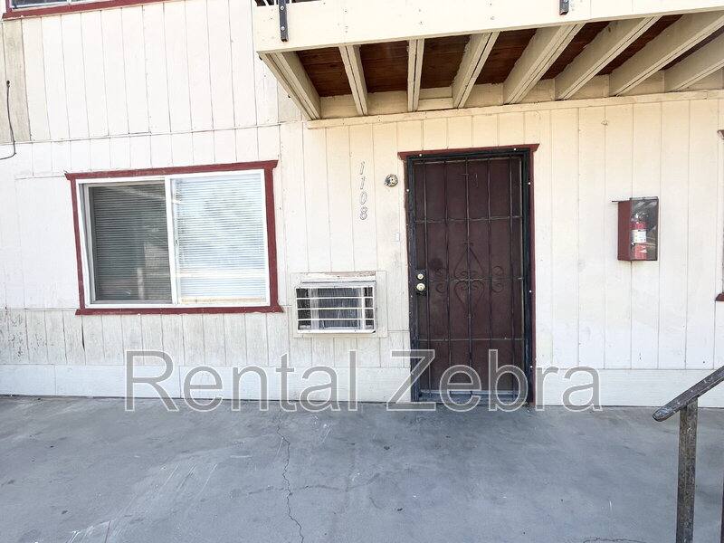 Apartment for rent at 1108 I St, Merced, CA 95340