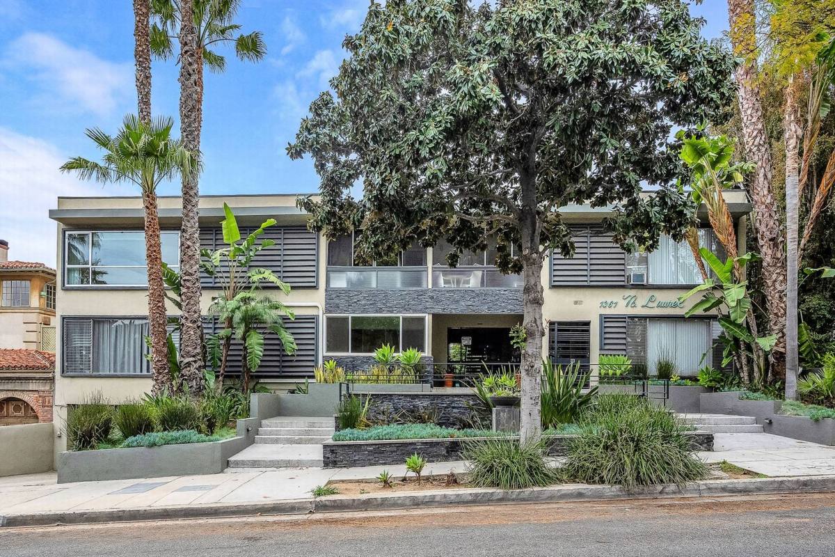 Apartment for rent at 1361 N Laurel Ave, Los Angeles, CA 90046