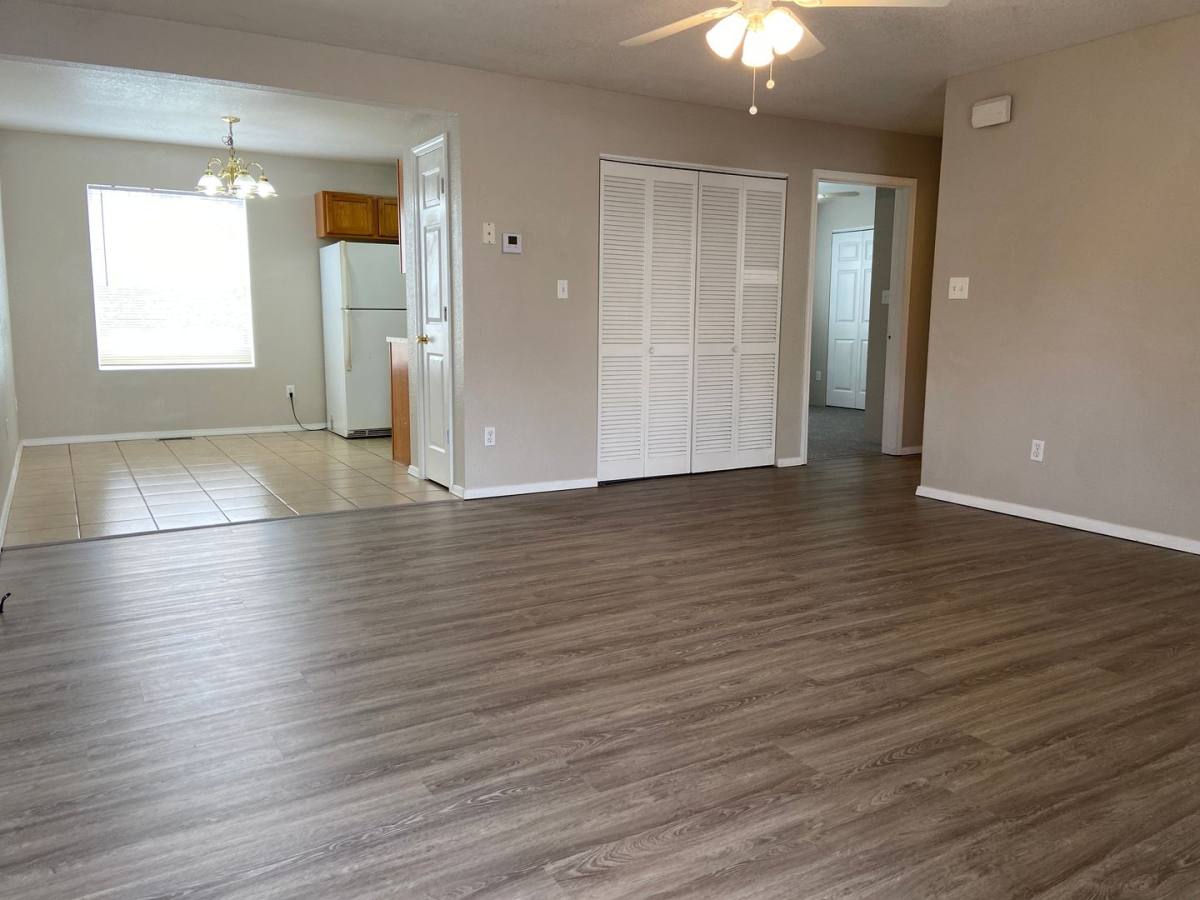 Apartment for rent at 502 Twin Oaks, Kirbyville, MO 65679