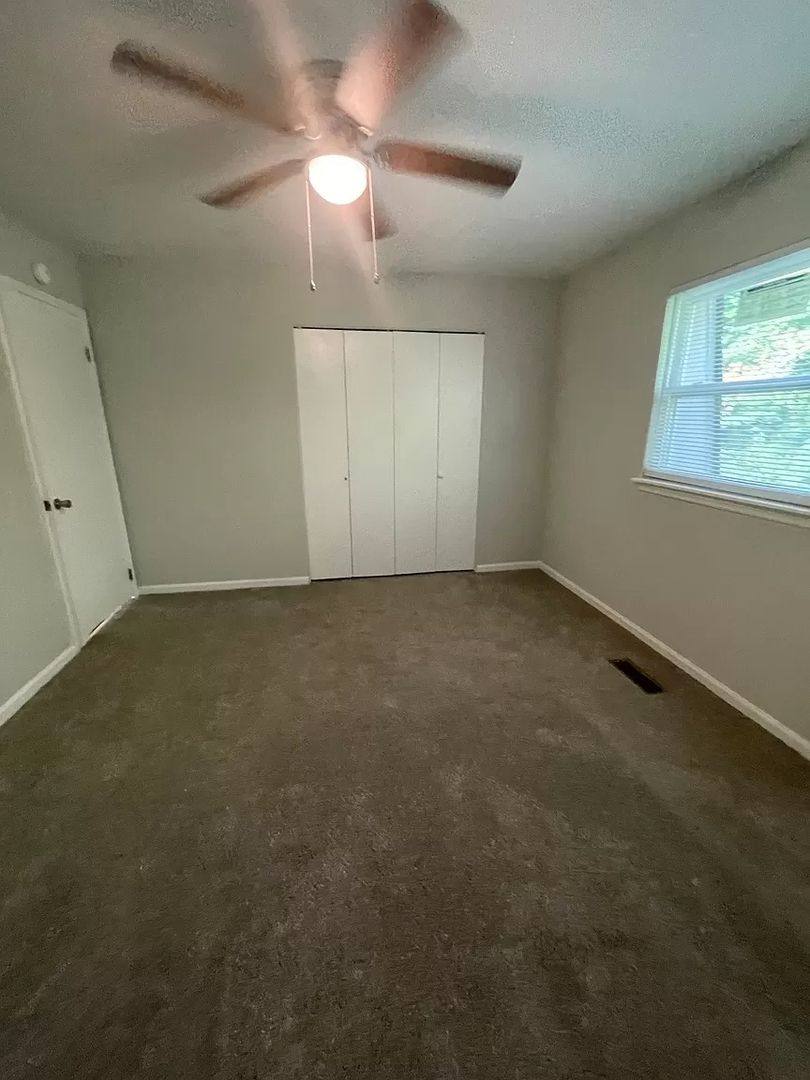 Apartment for rent at 40-92 St Victors Lane, Ringgold, GA 30736