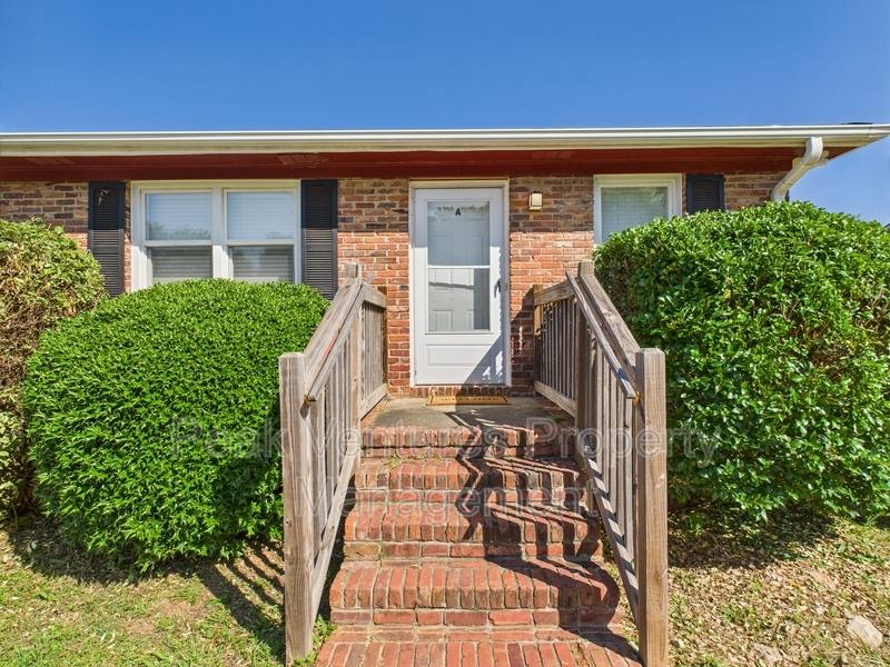 Apartment for rent at 312 Eunice Dr #A, Greenville, SC 29617