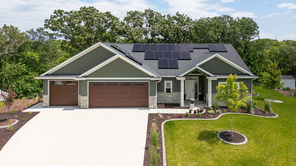 House for rent at 2214 Red Pine Lane SW, Rochester, MN 55902