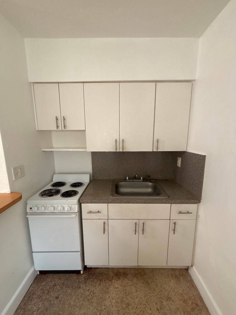 Apartment for rent at 3171 SW 12 St, Miami, FL 33135