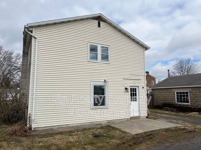 Apartment for rent at 513 Center St, Pottstown, PA 19464