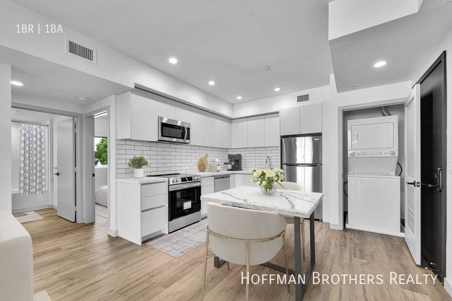 Apartment for rent at 1240 Magnolia Ave, Los Angeles, CA 90006