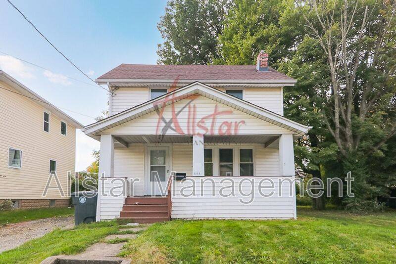 House for rent at 488 Stanton Ave, Akron, OH 44301
