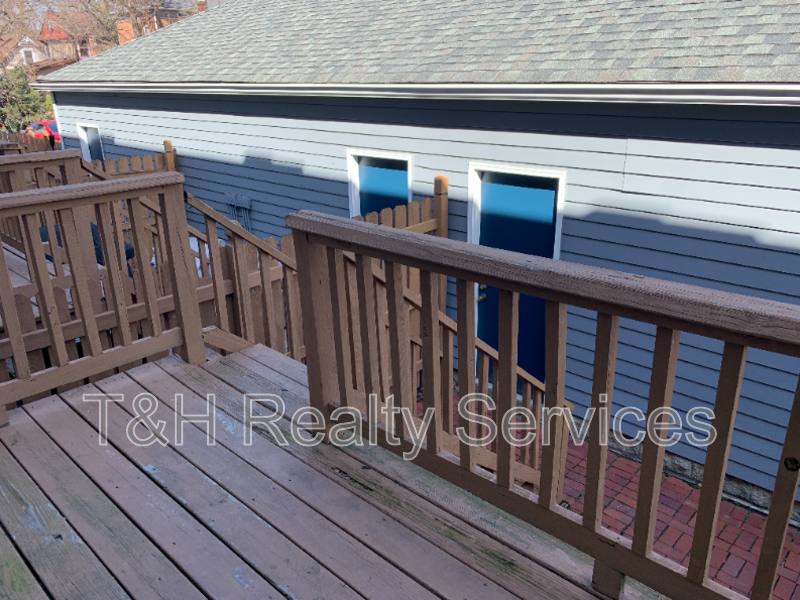 Apartment for rent at 630 E New York St, Indianapolis, IN 46202