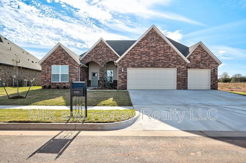 House for rent at 9320 NW 146th St, Yukon, OK 73099