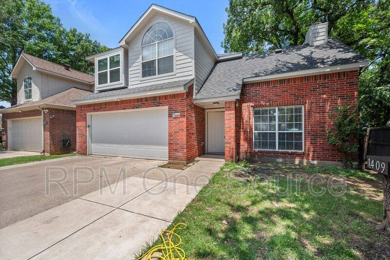 House for rent at 1409 Timber Creek Rd, Flower Mound, TX 75028