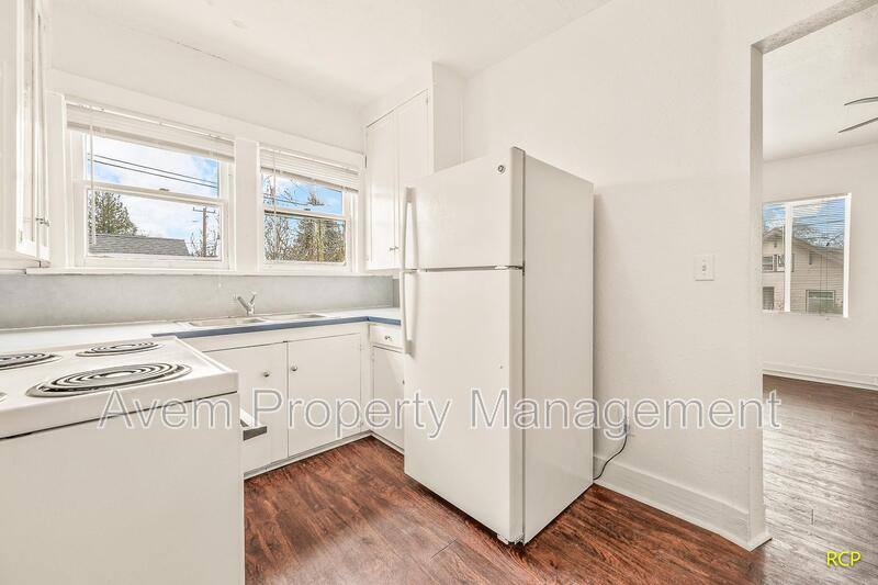 Apartment for rent at 5922 N Albina Ave #3, Portland, OR 97217