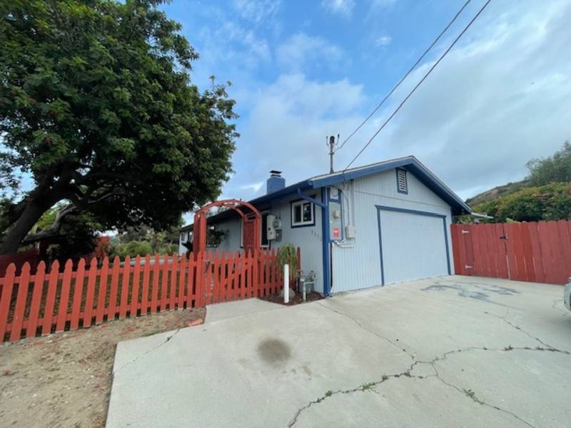 House for rent at 8852 Carmir Dr, Santee, CA 92071