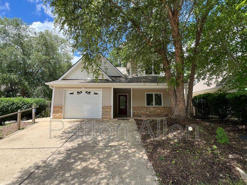 House for rent at 41 Beekeeper Trail, Swannanoa, NC 28778