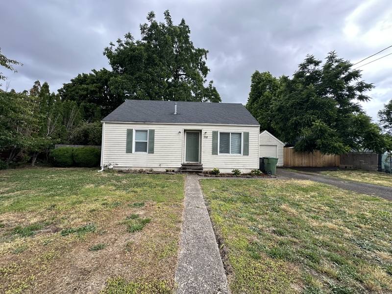 House for rent at 732 Bieber Ave NE, Salem, OR 97301