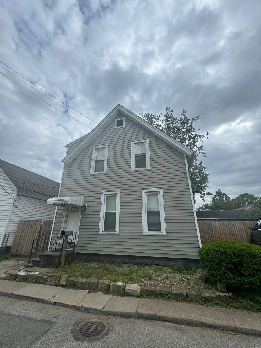 Townhouse for rent at 2452 Thurman Ave, Cleveland, OH 44113