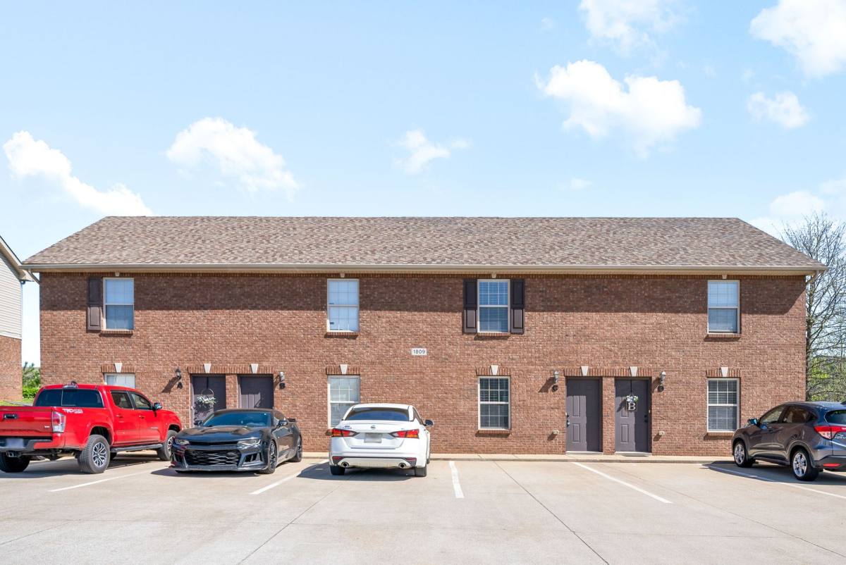 Apartment for rent at 1809 Beckett Dr, Clarksville, TN 37040