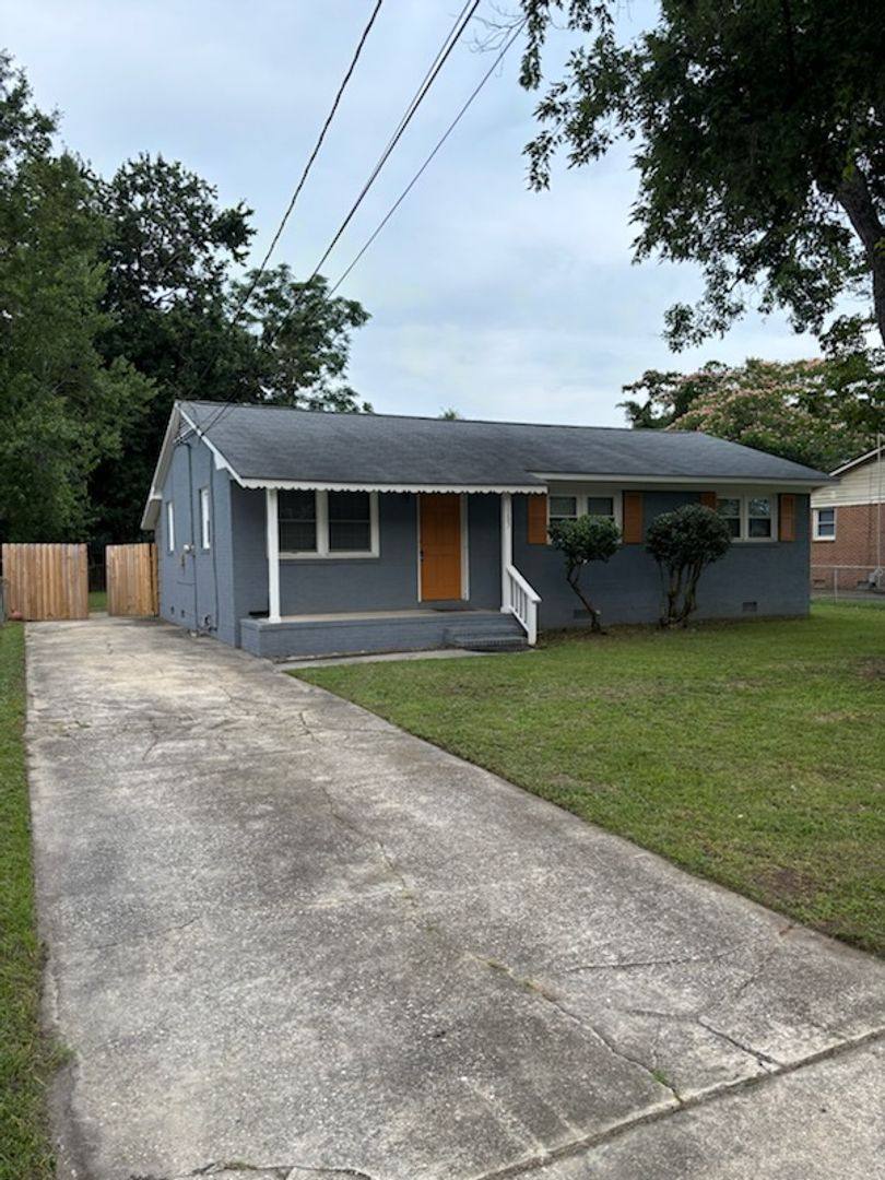 House for rent at 1083 Revere St, Fayetteville, NC 28304