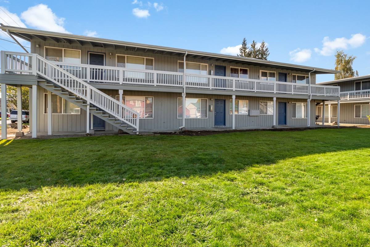 Apartment for rent at 728 Cherry Ave, Sumner, WA 98390