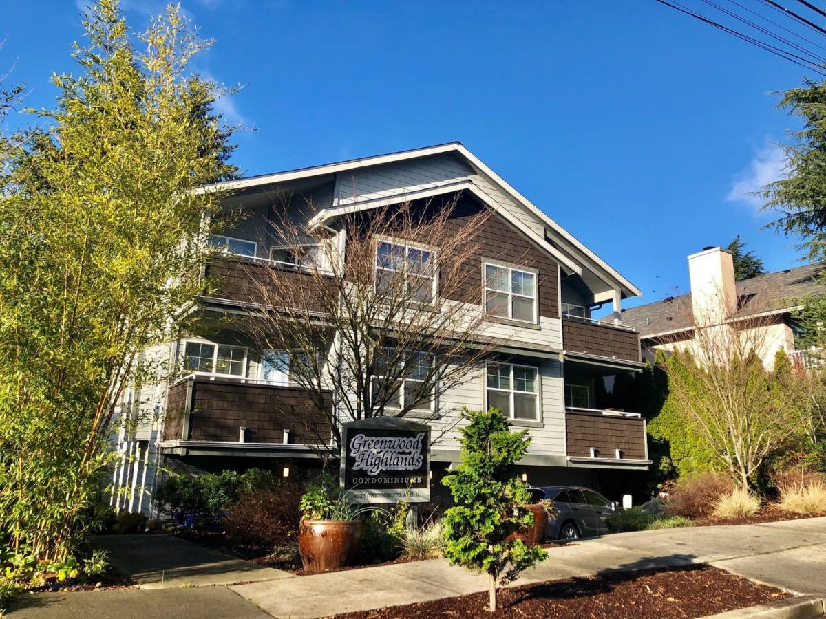 Condo for rent at 14035 Greenwood Ave N, Seattle, WA 98133