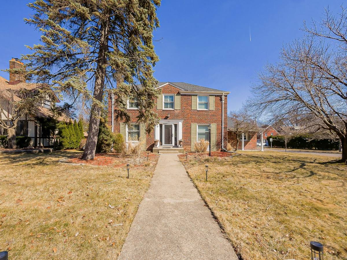 House for rent at 1304 Devonshire Rd, Grosse Pointe, MI 48230