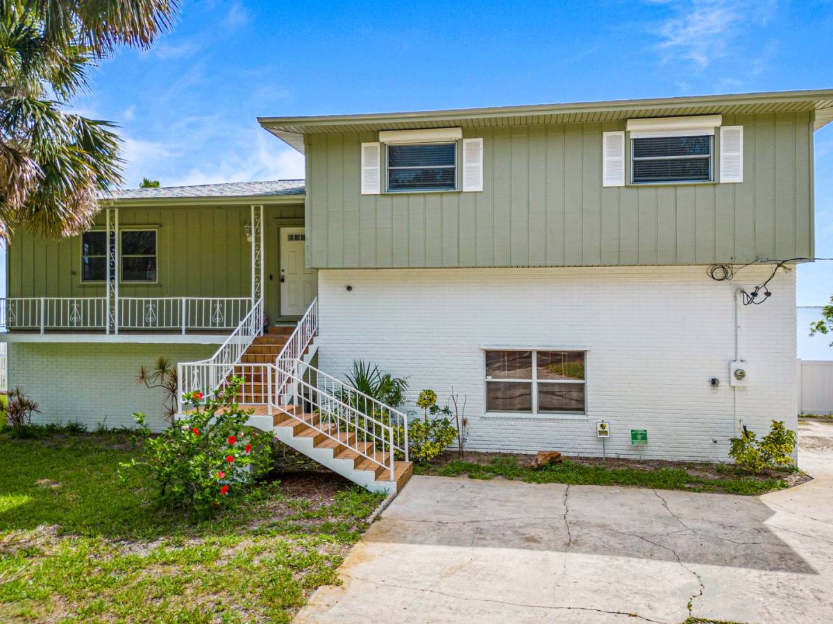 House for rent at 7810 S Tropical Trail, Merritt Island, FL 32952