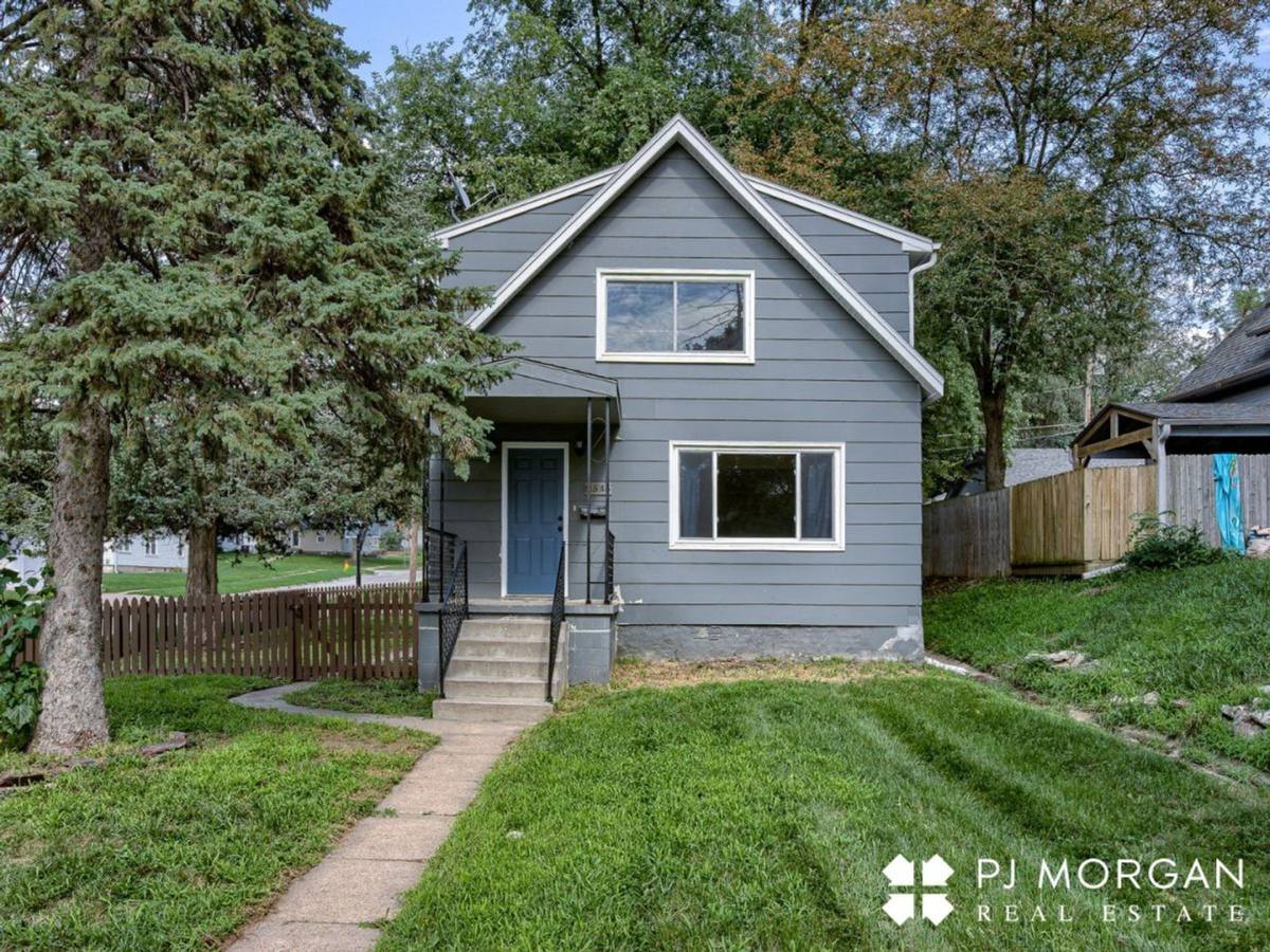 House for rent at 2545 N 65th St, Omaha, NE 68104