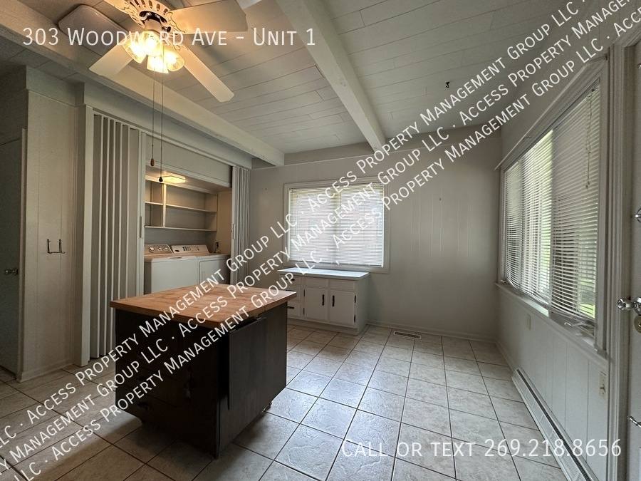 Apartment for rent at 303 Woodward Ave #1, Kalamazoo, MI 49007