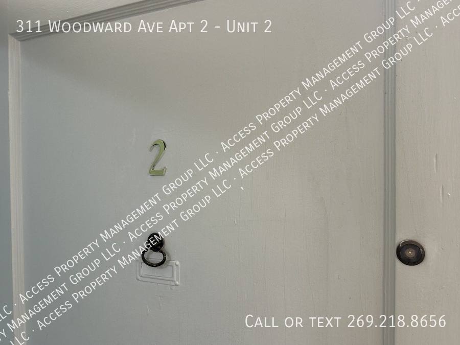 Apartment for rent at 311 Woodward Ave #2, Kalamazoo, MI 49007