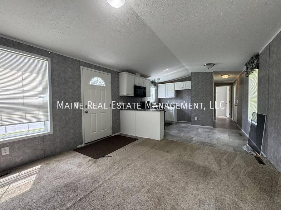 House for rent at 670 Benton Ave #2, Waterville, ME 04901