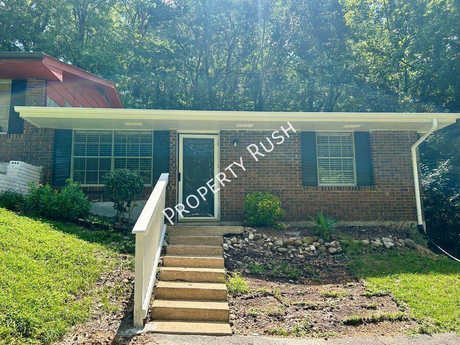 Apartment for rent at 3902 Youngstown Rd, Chattanooga, TN 37406