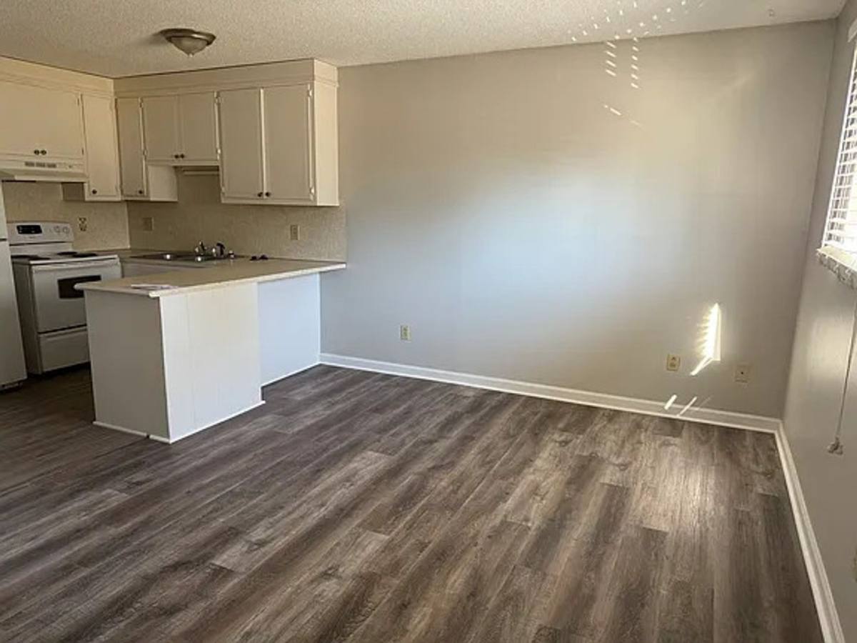 Apartment for rent at 1326 N Frye Ave, Newton, NC 28658