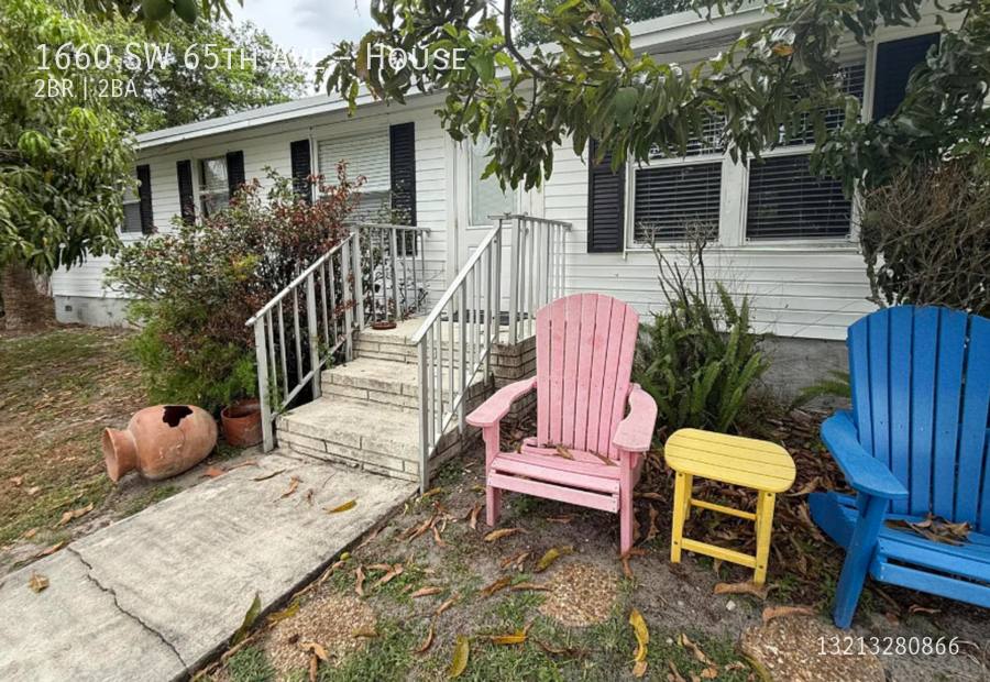 Townhouse for rent at 1660 SW 65th Ave, Boca Raton, FL 33428