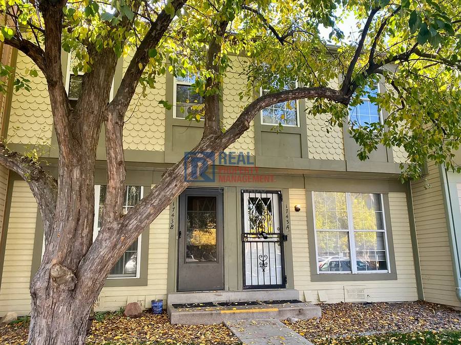 Townhouse for rent at 1743 S Blackhawk Way #A, Aurora, CO 80012