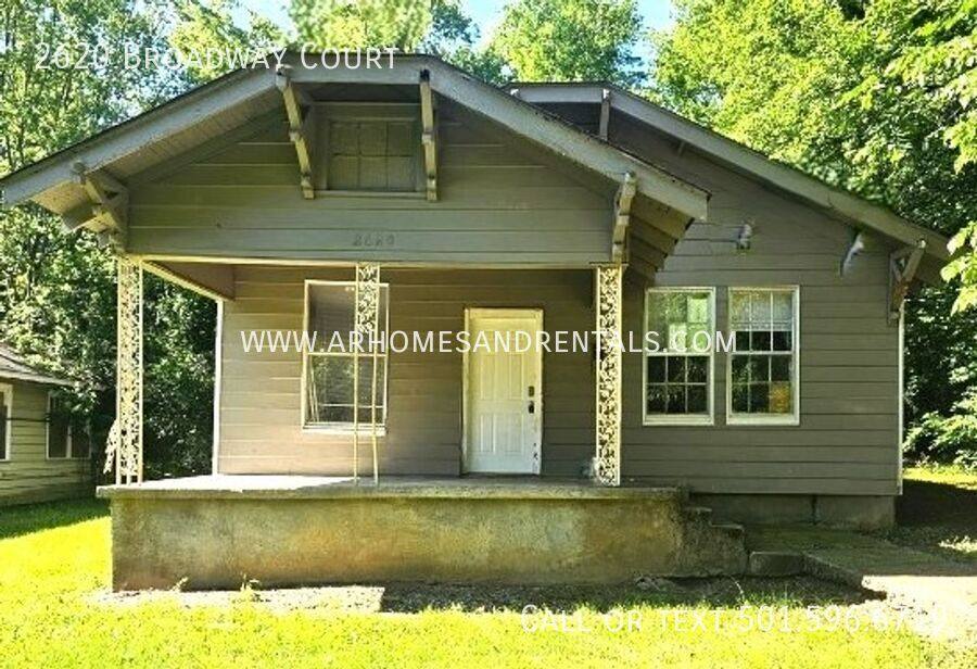 House for rent at 2620 Broadway Court, Little Rock, AR 72206