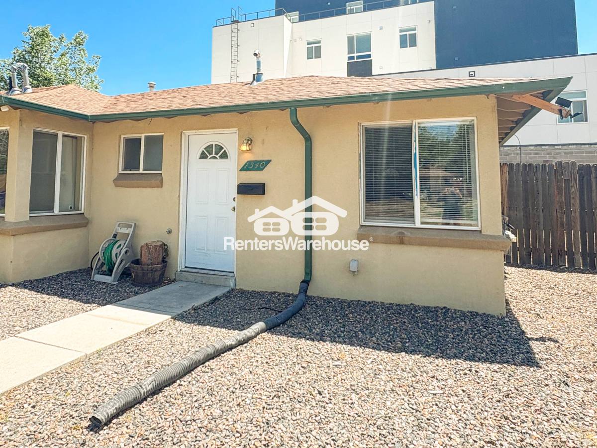 Townhouse for rent at 1540 Valentia St, Denver, CO 80220