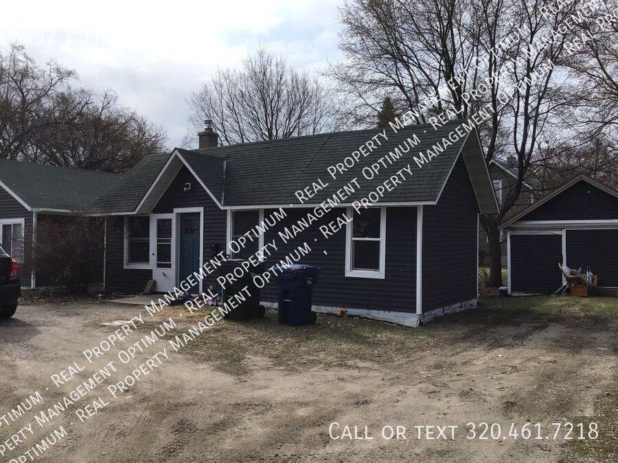 House for rent at 232 E Fir Ave, Fergus Falls, MN 56537